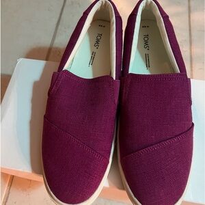 Women’s TOMS Espadrille Shoes 
COLOR ~ Raspberry 
Size: 9.5 ~ Worn Once